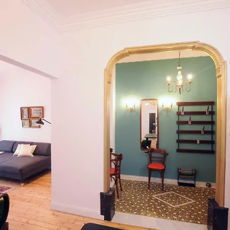 F & B Collection - Lux & Artdeco Apartment