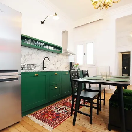 Apartment F & B Collection - Lux & Artdeco